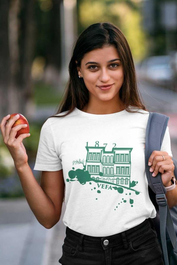 Vefa Lisesi Beyaz Sıfır Yaka Tişört – 1872’den Bugüne Efsane