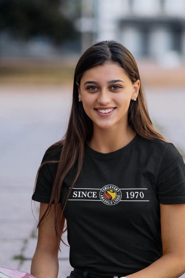 Yenilevent Anadolu Lisesi Siyah Sıfır Yaka Tişört